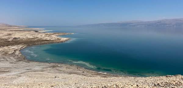 Источник воды в Святая Святых Источник воды в Святая Святых