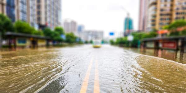 В Китае продолжается сильнейшее наводнение