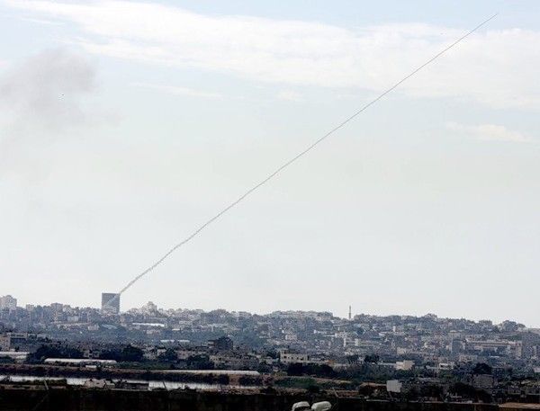ХАМАС запускает ракеты из густонаселенных кварталов Газы