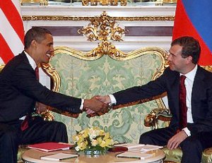 Медведев и Обама договорились о сокращении стратегического вооружения