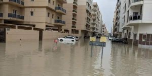 Массовые наводнения в странах Персидского залива продолжаются