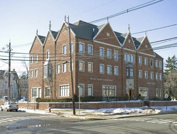 Нью-Джерси (Rutgers University Campus) Нью-Джерси (Rutgers University Campus)